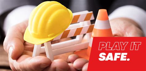 PLAY (IT) SAFE .